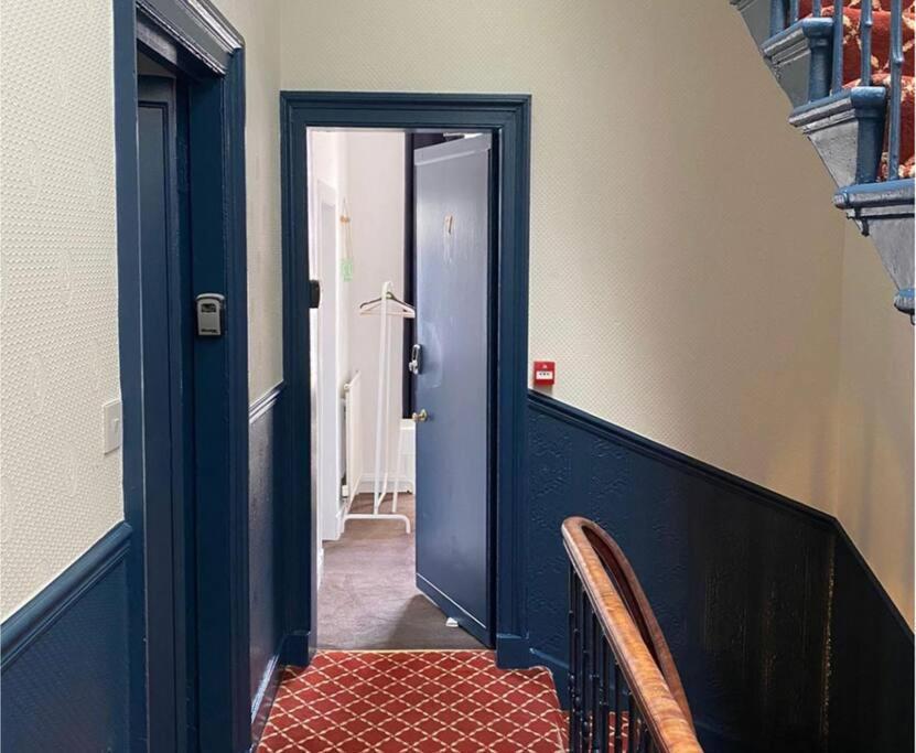 The Kingsview Townhouse - Boutique Hostel Εδιμβούργο Εξωτερικό φωτογραφία