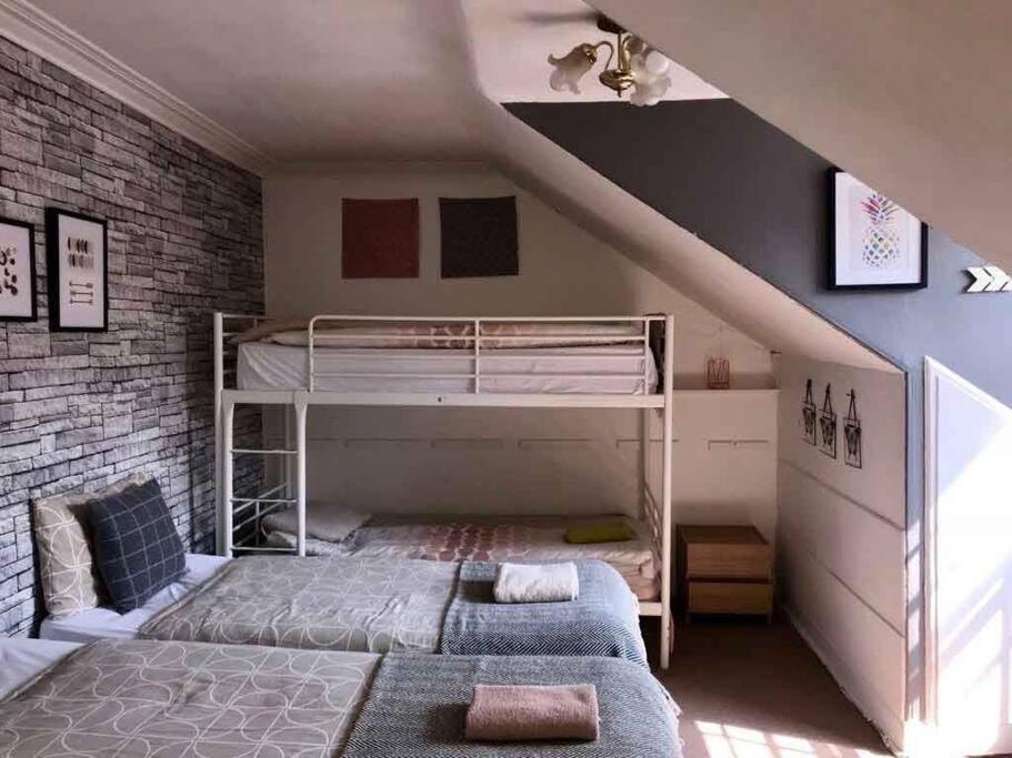 The Kingsview Townhouse - Boutique Hostel Εδιμβούργο Εξωτερικό φωτογραφία